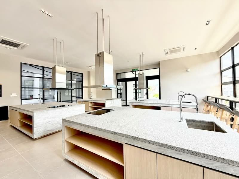 Kondominium untuk Dijual di Trinity Wellnessa - Faisal Abu Omar - Kitchen - PropertyGuru.com.my