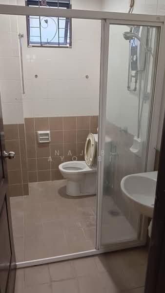 Rumah Bandar untuk Dijual di Kota Damansara (Selangor) - Najib Ayoubi - Bathroom - PropertyGuru.com.my