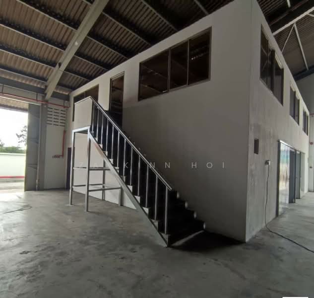 Warehouse for Rent in Bukit Kemuning (Shah Alam) - Zackinn Hoi - Interior - PropertyGuru.com.my