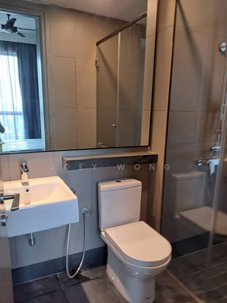 Servis Apartment untuk Disewa di Bloomsvale Menara Vista Petaling - Joey Wong - Bathroom - PropertyGuru.com.my