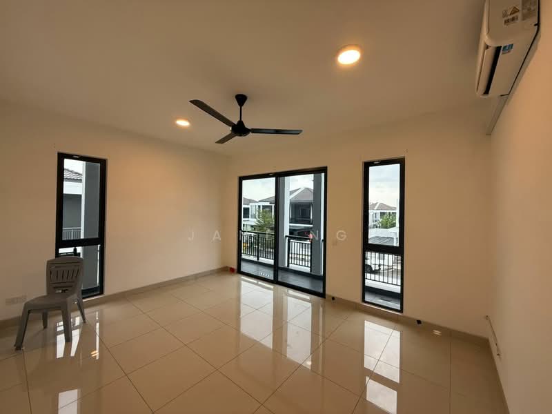 Rumah Berkembar untuk Dijual di Taman Jasa Ria (Bukit Mertajam) - Jane Ng - Living Room - PropertyGuru.com.my