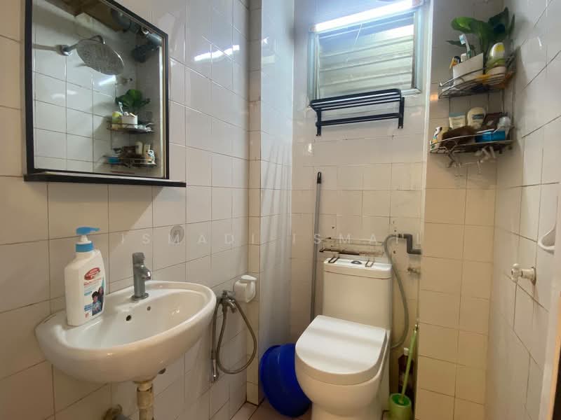 Apartment for Sale at Pangsapuri Merak - Ismadi Ismail - PropertyGuru.com.my