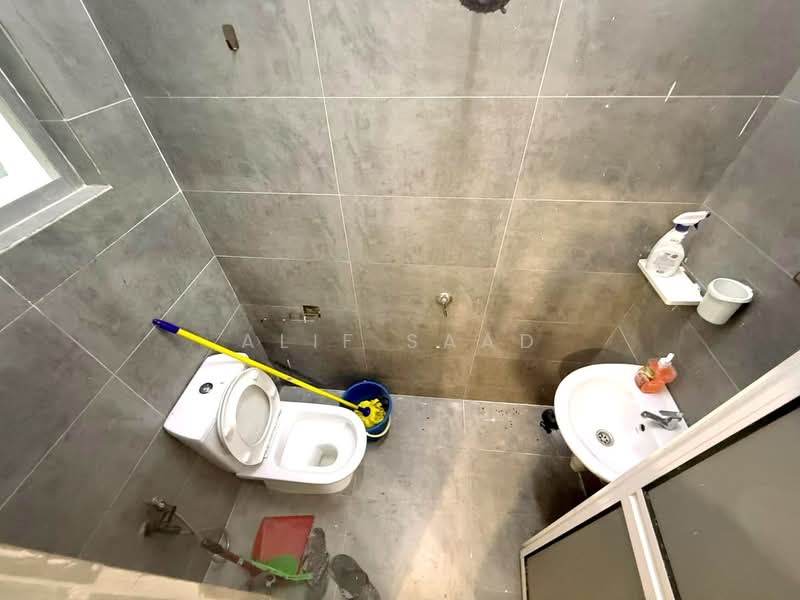 2-storey Terraced House for Sale in Dengkil (Selangor) - Alif Saad - Bathroom - PropertyGuru.com.my