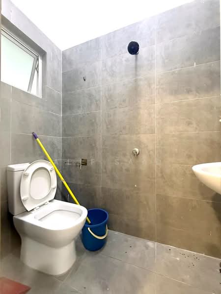 2-storey Terraced House for Sale in Dengkil (Selangor) - Alif Saad - Bathroom - PropertyGuru.com.my