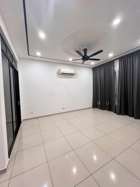 2-storey Terraced House for Rent in Senibong (Permas Jaya) - Brandon Chua - Living Room - PropertyGuru.com.my