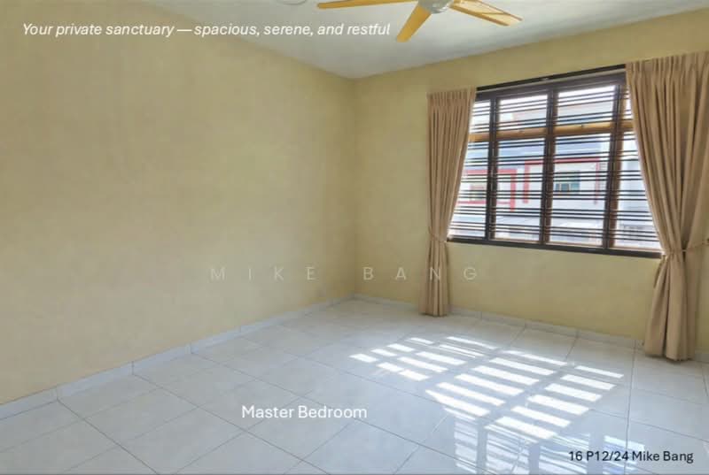 2-storey Terraced House for Sale in Bandar Dato Onn (Tebrau) - Mike Bang - Master Bedroom - PropertyGuru.com.my
