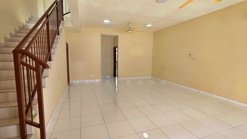 2-storey Terraced House for Sale in Bandar Dato Onn (Tebrau) - Mike Bang - Living Room - PropertyGuru.com.my
