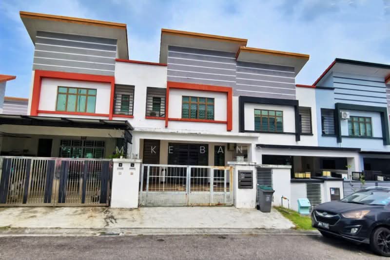 2-storey Terraced House for Sale in Bandar Dato Onn (Tebrau) - Mike Bang - Exterior - PropertyGuru.com.my