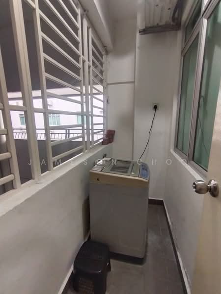 Servis Apartment untuk Dijual di Tebrau City Residences - Jameson Choo - Balcony - PropertyGuru.com.my