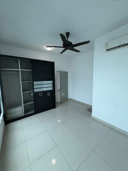 Kondominium untuk Dijual di PARC Regency (Residensi Masai) - Robin Lim - Bedroom - PropertyGuru.com.my