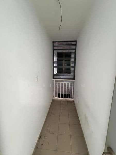 Kondominium untuk Dijual di PARC Regency (Residensi Masai) - Robin Lim - Corridor - PropertyGuru.com.my