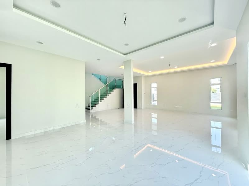 Rumah Banglo untuk Dijual di Sungai Merab (Dengkil) - Alif Saad - Living Room - PropertyGuru.com.my