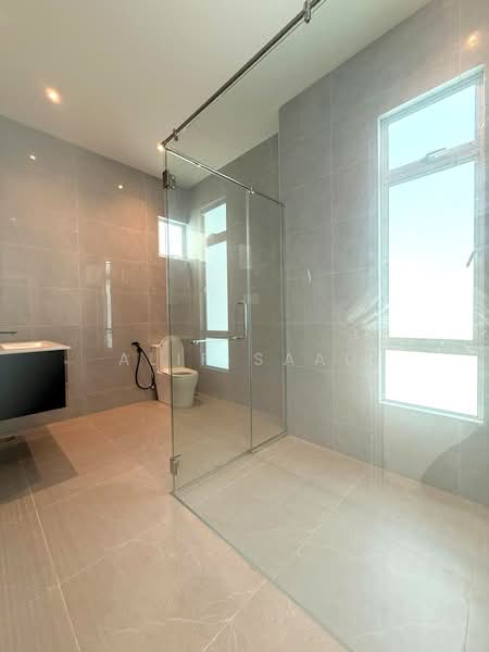 Rumah Banglo untuk Dijual di Sungai Merab (Dengkil) - Alif Saad - Bathroom - PropertyGuru.com.my