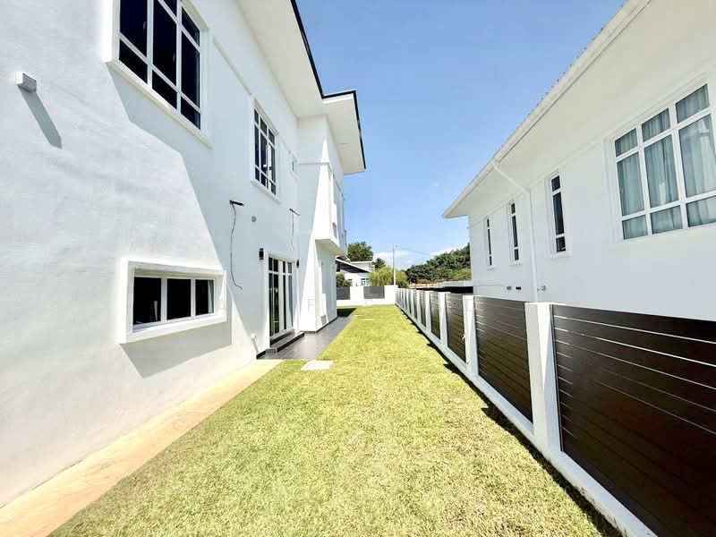 Rumah Banglo untuk Dijual di Sungai Merab (Dengkil) - Alif Saad - Exterior - PropertyGuru.com.my