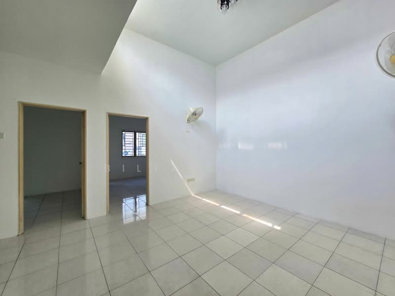 2.5-storey Terraced House for Sale in Saujana Utama (Selangor) - BILYA ARIFF - PropertyGuru.com.my