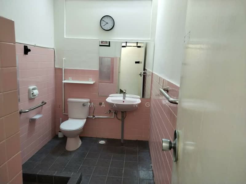 Rumah Berkembar untuk Dijual di Pulau Tikus (Penang) - Max Ng - Bathroom - PropertyGuru.com.my