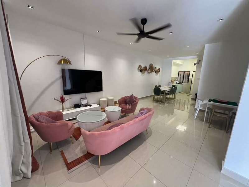 Rumah Teres 2 Tingkat untuk Disewa di Johor Bahru (Johor) - Yoland . - Living Room - PropertyGuru.com.my