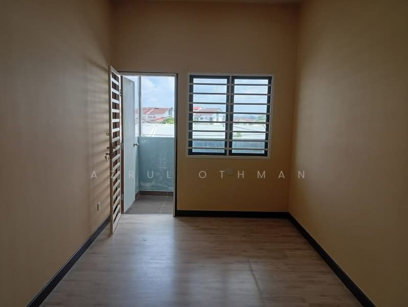 2-storey Terraced House for Sale in Sikamat (Negeri Sembilan) - Azrul Othman - Interior - PropertyGuru.com.my
