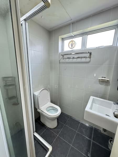 Service Residence for Rent at Cerrado @ Southville City - Ahmad Faiz - Bathroom - PropertyGuru.com.my