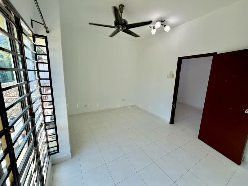 Rumah Teres 2 Tingkat untuk Dijual di Semenyih (Selangor) - Afif Azizan - Interior - PropertyGuru.com.my