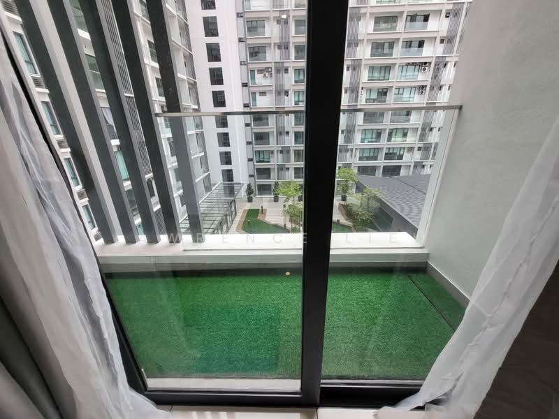 Servis Apartment untuk Disewa di The Glenz @ Glenmarie - LAWRENCE LIEW - Balcony - PropertyGuru.com.my