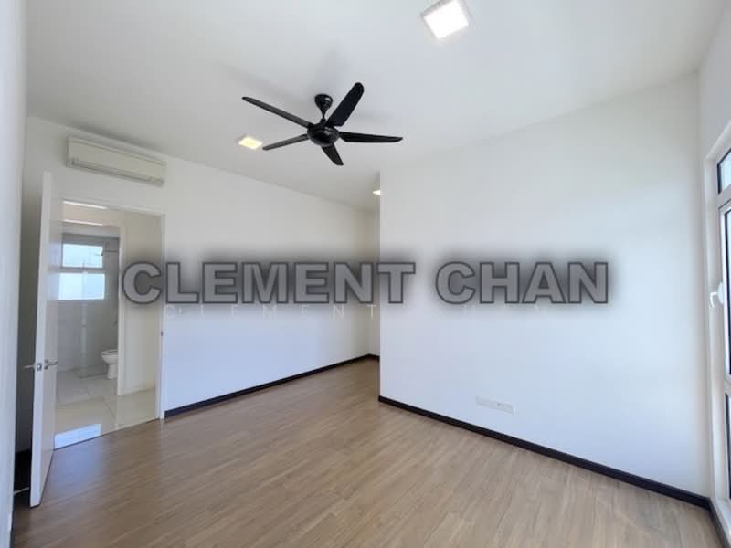 Service Residence for Sale at Clarita Tower @ Eco Sky - Clement Chan - Master Bedroom - PropertyGuru.com.my
