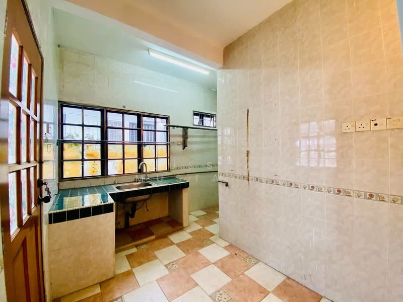 2-storey Terraced House for Sale in Taman Bukit Maluri (Kepong) - Firdaussazwan Mustafa - Kitchen - PropertyGuru.com.my