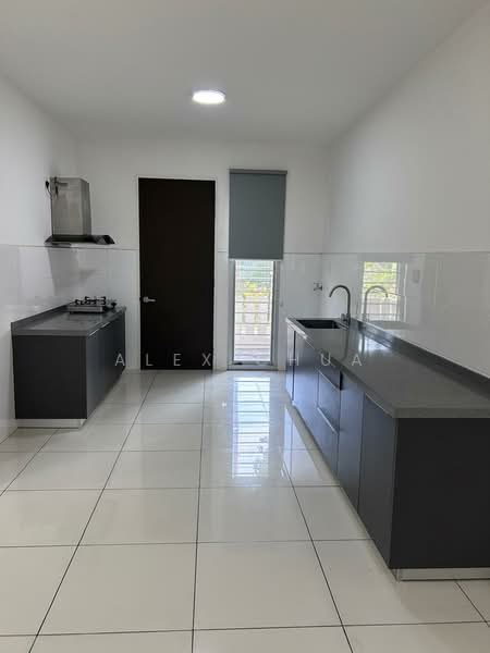 Rumah Teres 2 Tingkat untuk Disewa di Kota Kemuning (Shah Alam) - Alex Chua - Kitchen - PropertyGuru.com.my