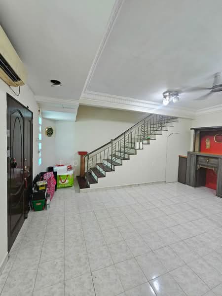 Rumah Teres 2 Tingkat untuk Dijual di Mutiara Rini (Skudai) - Fong Lik - Living Room - PropertyGuru.com.my