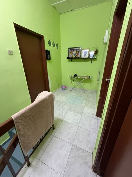 2-storey Terraced House for Sale in Taman Bukit Tiram (Ulu Tiram) - Maggie Lee - Interior - PropertyGuru.com.my