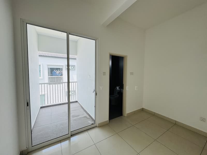 Rumah Teres 3 Tingkat untuk Dijual di Butterworth (Penang) - Kerly Kee - Balcony - PropertyGuru.com.my