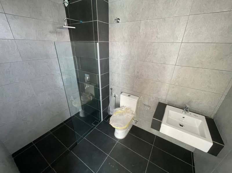 2-storey Terraced House for Sale in Alam Impian (Shah Alam) - Alif Saad - Bathroom - PropertyGuru.com.my