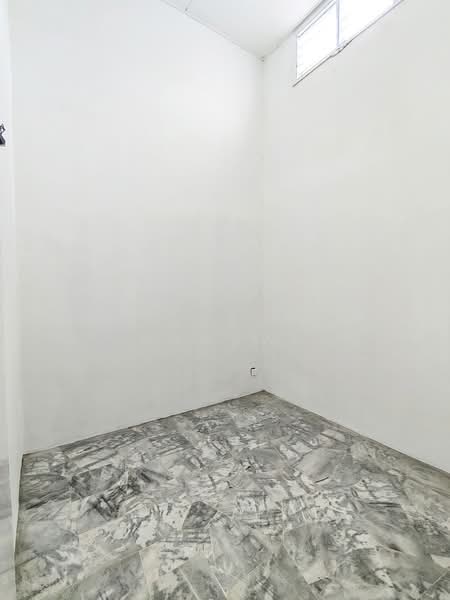 1-storey Terraced House for Sale in Bandar Puncak Alam (Puncak Alam) - Fauran Nawawi - PropertyGuru.com.my