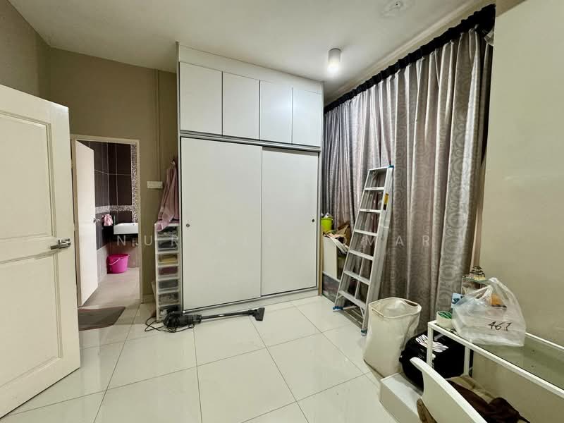 Rumah Teres 2 Tingkat untuk Dijual di Shah Alam (Selangor) - Nur Alia Omar - Bedroom - PropertyGuru.com.my