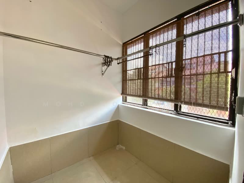 Rumah Teres 2 Tingkat untuk Dijual di Bukit Jelutong (Shah Alam) - Mohd Nor Fahmi - Balcony - PropertyGuru.com.my