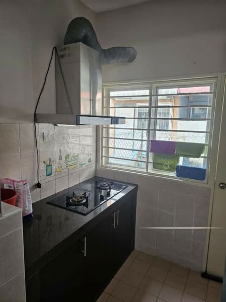 2-storey Terraced House for Rent in Setia Impian (Setia Alam) - Zackinn Hoi - Kitchen - PropertyGuru.com.my