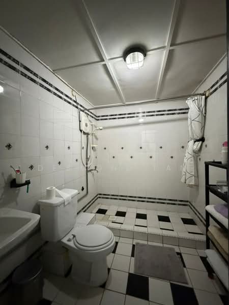Rumah Teres 2 Tingkat untuk Dijual di SS 21, Damansara Utama (Petaling Jaya) - Desmond Tan - Bathroom - PropertyGuru.com.my