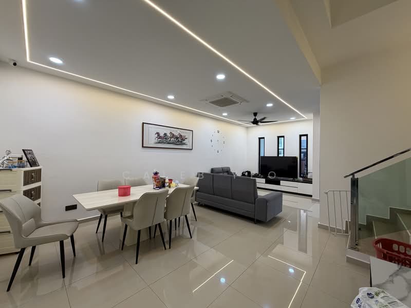 Rumah Teres 2 Tingkat untuk Dijual di Bandar Seri Alam (Masai) - Caleb Yeo - Living Room - PropertyGuru.com.my