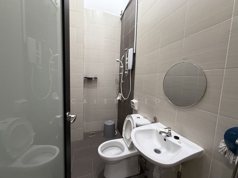 Rumah Teres 2 Tingkat untuk Dijual di Bandar Seri Alam (Masai) - Caleb Yeo - Bathroom - PropertyGuru.com.my
