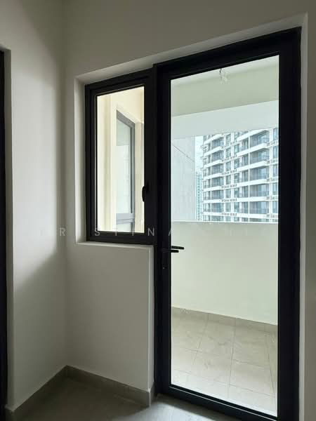 Servis Apartment untuk Dijual di Baron Residence @ Lake City - Kristina Chia - Balcony - PropertyGuru.com.my