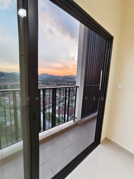 Service Residence for Rent at Habitus @ City of Elmina - Mohd Adryzam - Balcony - PropertyGuru.com.my