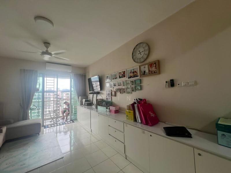 Apartment for Sale at Green Suria @ Bandar Tun Hussein Onn - Melvin . - Living Room - PropertyGuru.com.my