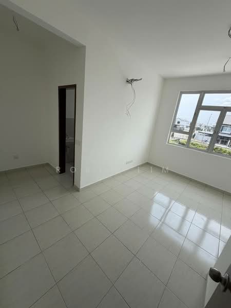 2-storey Terraced House for Sale in Setia Eco Gardens (Gelang Patah) - Robin Lim - Interior - PropertyGuru.com.my