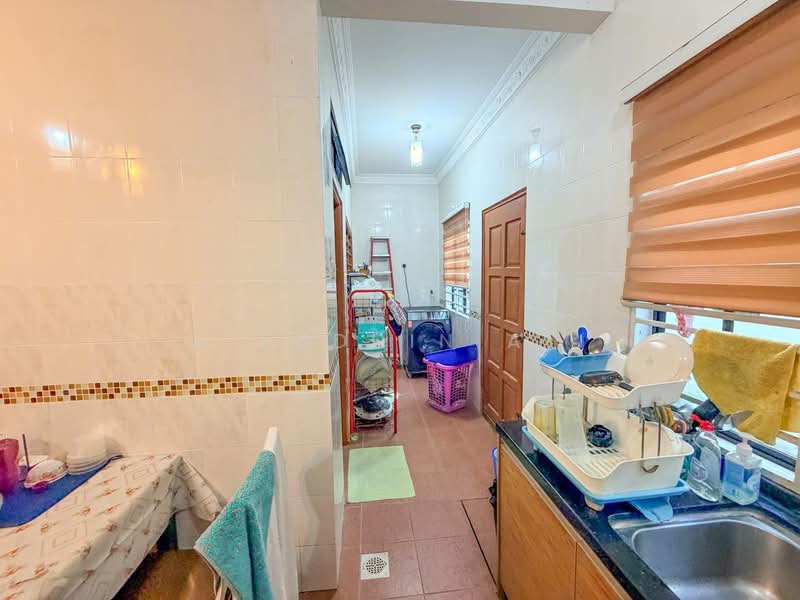 2-storey Terraced House for Sale in Bandar Tun Hussein Onn (Cheras) - Aizuddin Ali - Kitchen - PropertyGuru.com.my