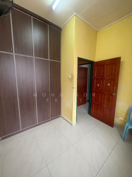 Untuk Dijual - Seksyen 4