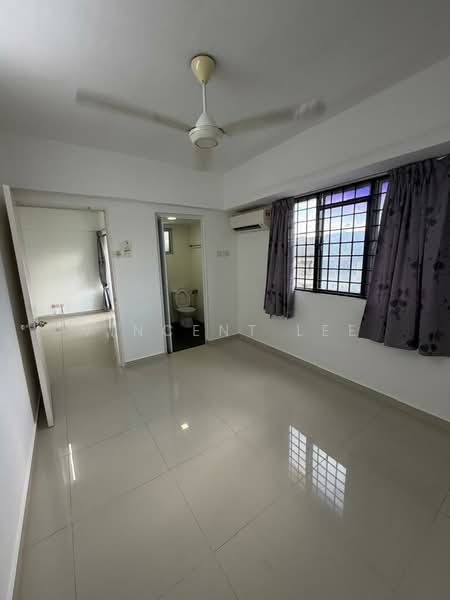 Pangsapuri untuk Disewa di Pangsapuri Danau Pandan 1 - Vincent Lee - Bathroom - PropertyGuru.com.my