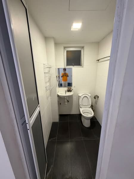 Pangsapuri untuk Disewa di Pangsapuri Danau Pandan 1 - Vincent Lee - Bathroom - PropertyGuru.com.my