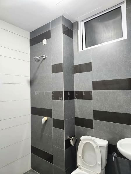 Condominium for Rent at The Sky @ Tripark - Michelle Chia - Bathroom - PropertyGuru.com.my