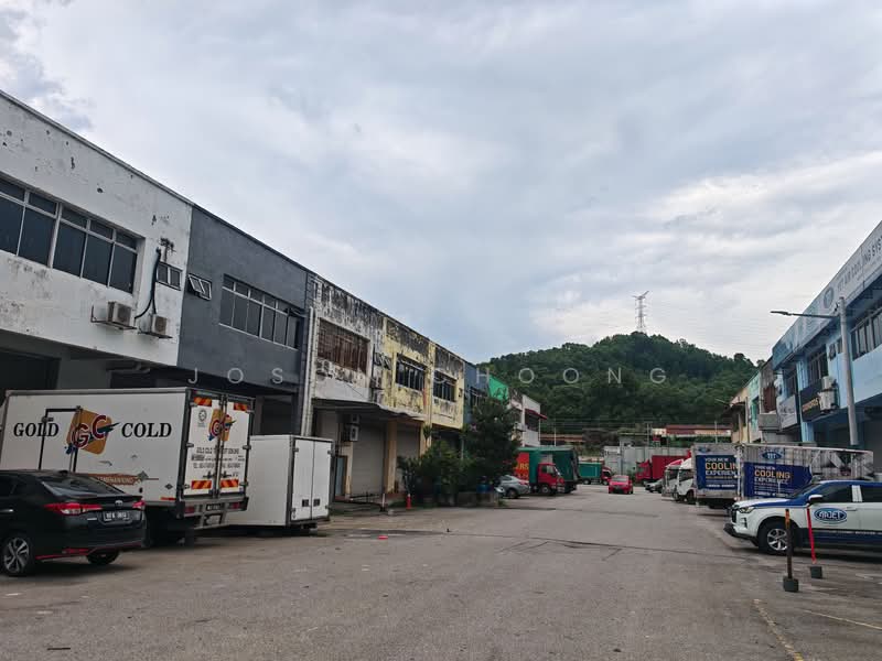 Terrace Factory for Rent in Taman Desa Serdang (Seri Kembangan) - Joson Choong - Exterior - PropertyGuru.com.my