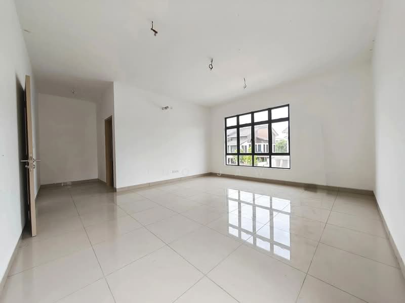 Cluster House for Sale in Taman Glenmarie (Johor Bahru) - Kino Jaw - Living Room - PropertyGuru.com.my